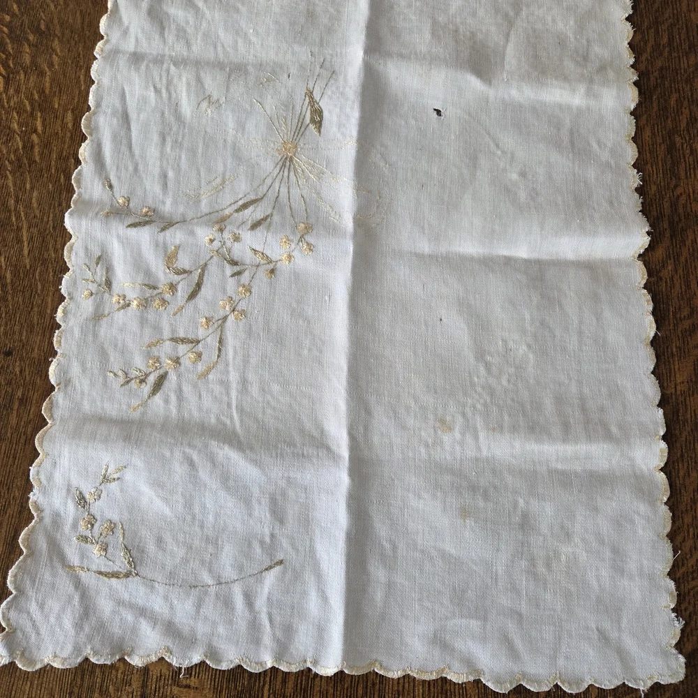 Elegant Wheat and Gold Floral Embroidered Dresser Scarf/Craft Resource